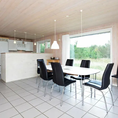 8 Person Holiday In Bl Vand Blåvand